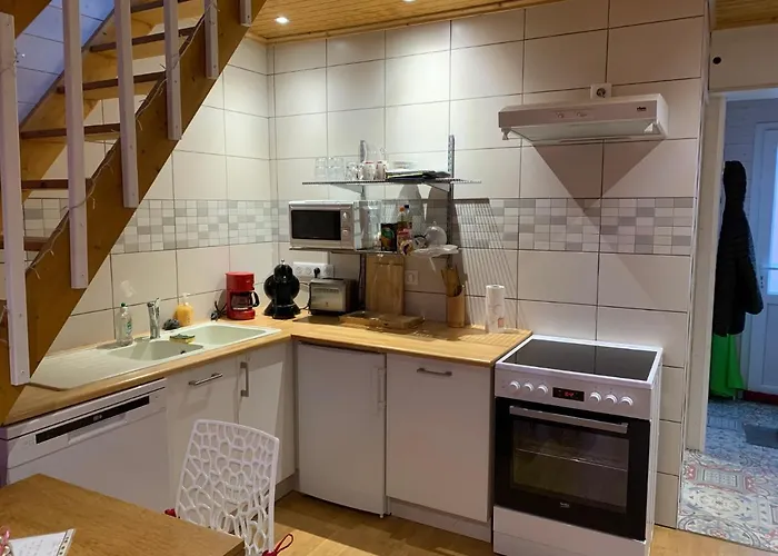 Elise Plein Centre Apartment